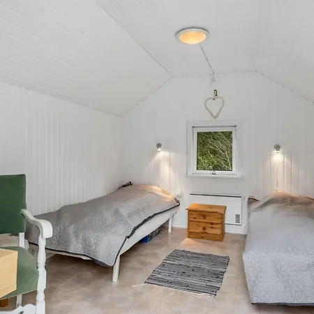 Annakarin - 500m From The Sea By Interhome Feriehus